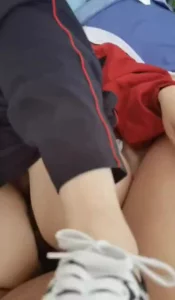 与朋友的娇妻偷情，真的好紧，身材顶级超白，