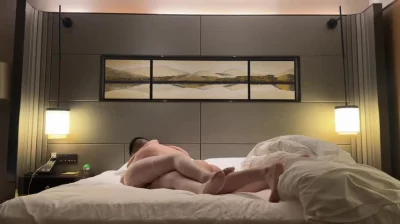 爆操母狗之白丝喷水